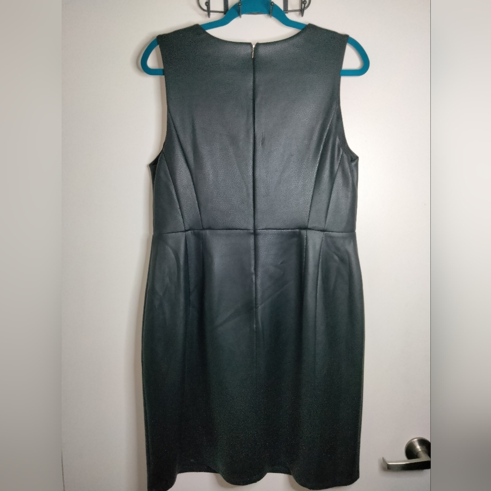 Thalia Sodi (Sz L) Black Pebble Faux Leather Sleeveless Slip Pocket Sheath Dress - Picture 9 of 11